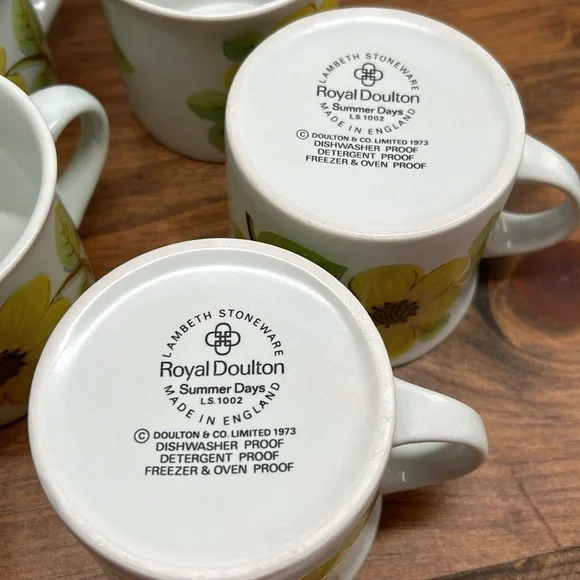 Vintage 1973 Royal Doulton Lambeth Stoneware Summer Days Pattern Set Of 8 Mugs - Picture 7 of 14